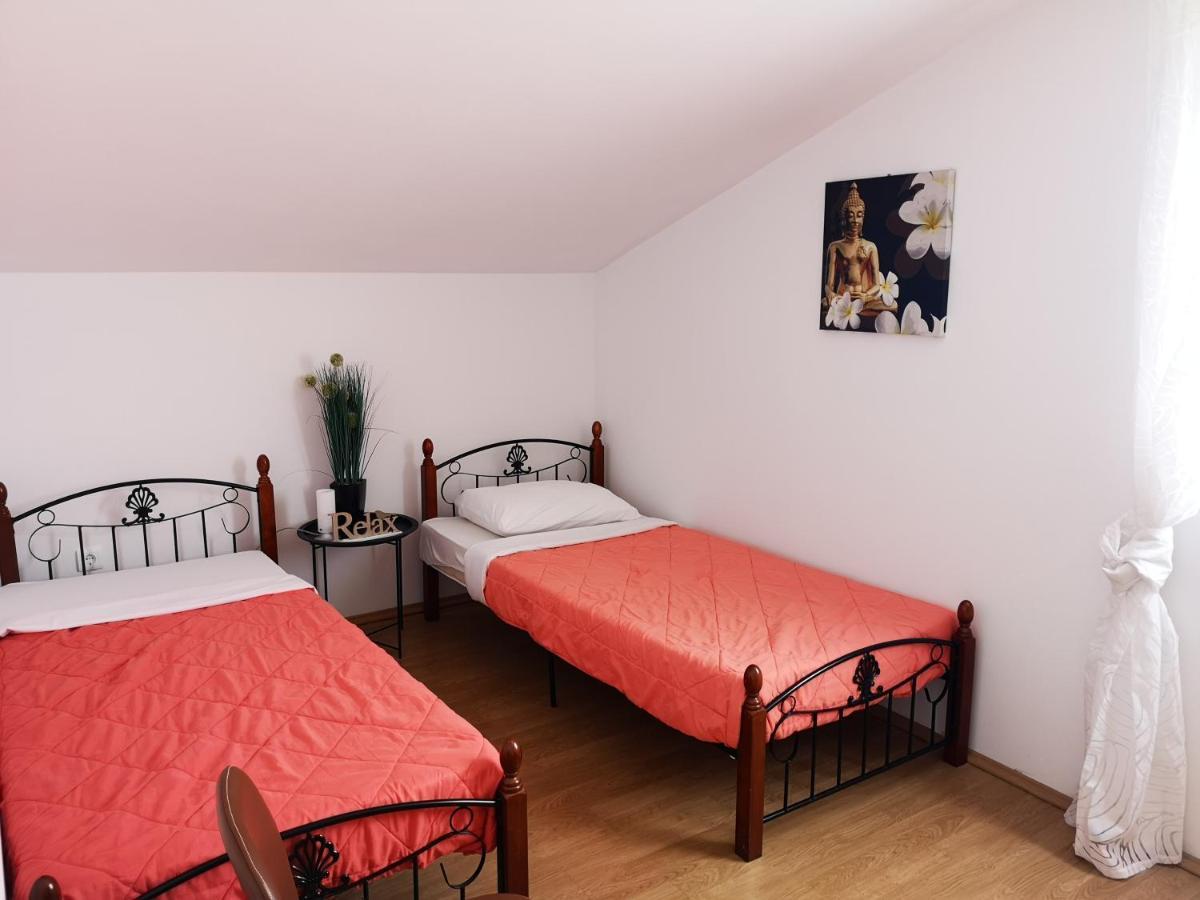 Chillout Apartments With Pool Patricia Fazana Ngoại thất bức ảnh