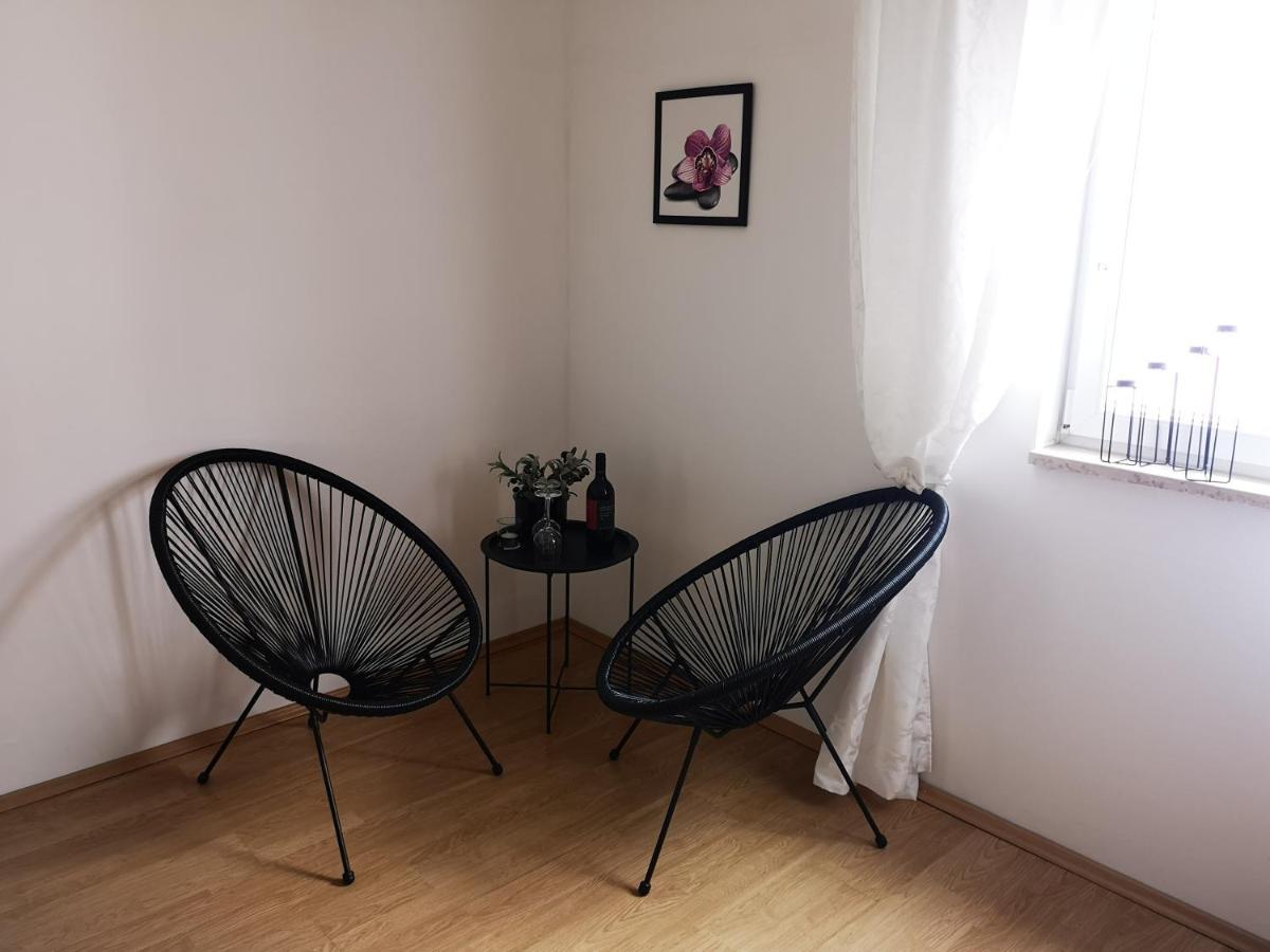 Chillout Apartments With Pool Patricia Fazana Ngoại thất bức ảnh