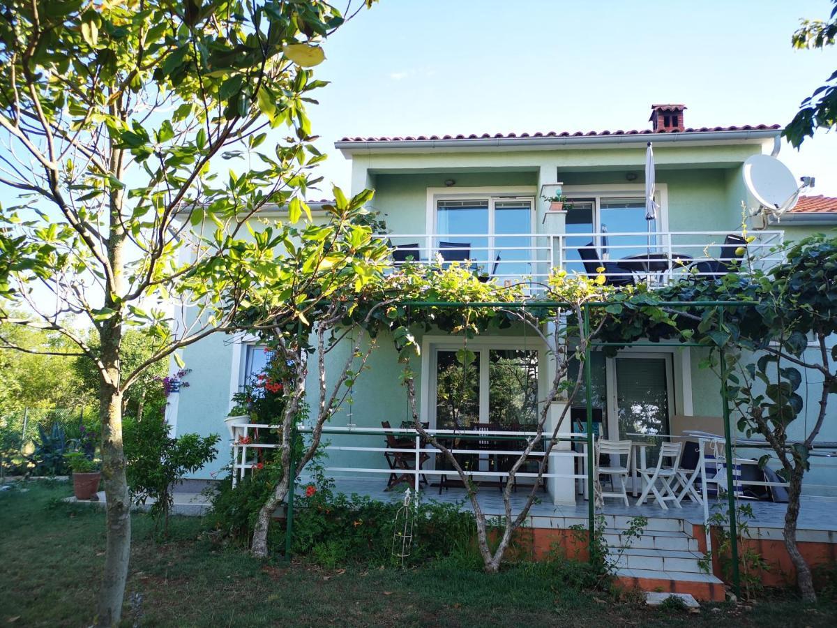 Chillout Apartments With Pool Patricia Fazana Ngoại thất bức ảnh
